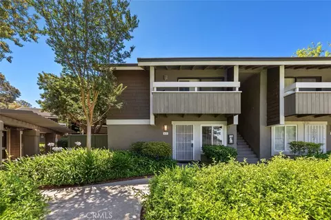 Exterior - 45 Streamwood, Irvine, CA 92620 photo 2 of 9