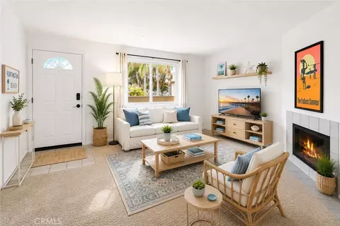 606 Lake St #23, Huntington Beach, CA 92648