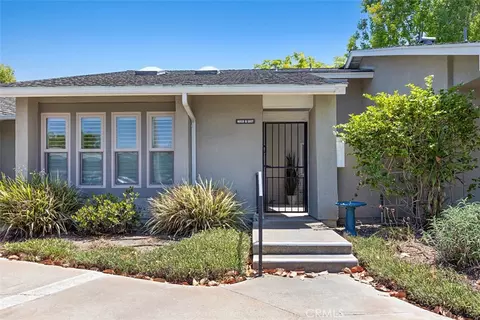 8933 Yolo #1307-B, Huntington Beach, CA 92646