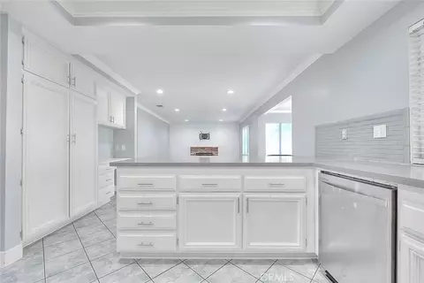 Kitchen - 30279 Silver Ridge Ct, Temecula, CA 92591 photo 4 of 4