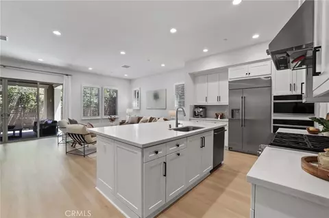 Kitchen - 138 Jayhawk, Irvine, CA 92602 photo 5 of 6
