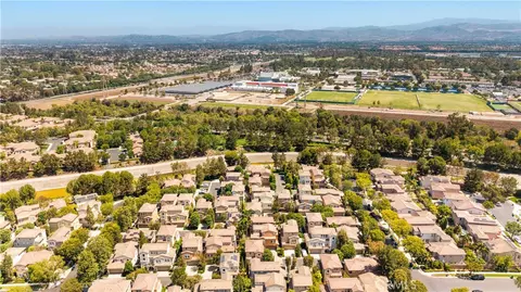 View/Area - 2 Staghorn, Irvine, CA 92618 photo 2 of 16