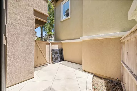 Exterior - 2 Staghorn, Irvine, CA 92618 photo 7 of 11