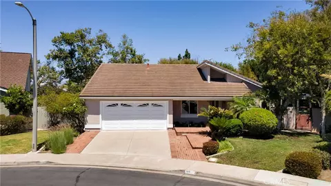 32 Deerwood E, Irvine, CA 92604 photo 2