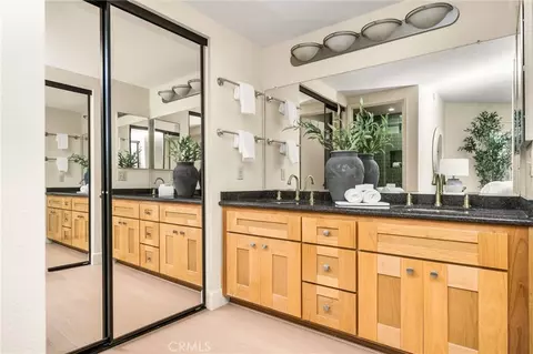 Bath - 5715 E Stillwater Ave #12, Orange, CA 92869 photo 3 of 5