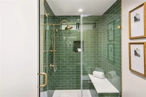 Bath - 5715 E Stillwater Ave #12, Orange, CA 92869 photo 4 of 5