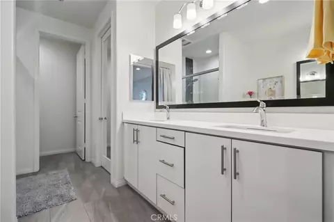 Entry Way - 4700 E Washington Ave, Orange, CA 92869 photo 3 of 3