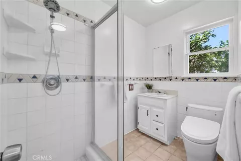 Bath - 7861 19th St, Westminster, CA 92683 photo 1 of 3