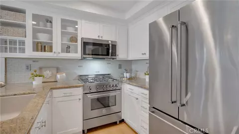 Kitchen - 24 Christamon S, Irvine, CA 92620 photo 2 of 4