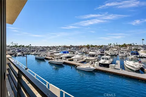 4167 Warner Ave #105, Huntington Beach, CA 92649