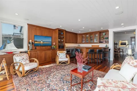 Living - 17027 S Pacific Ave, Sunset Beach, CA 90742 photo 7 of 7