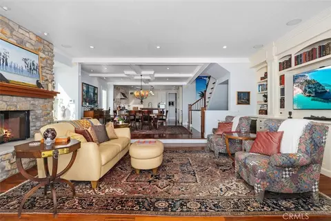 Living - 17027 S Pacific Ave, Sunset Beach, CA 90742 photo 3 of 7