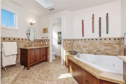 Bath - 17027 S Pacific Ave, Sunset Beach, CA 90742 photo 2 of 5