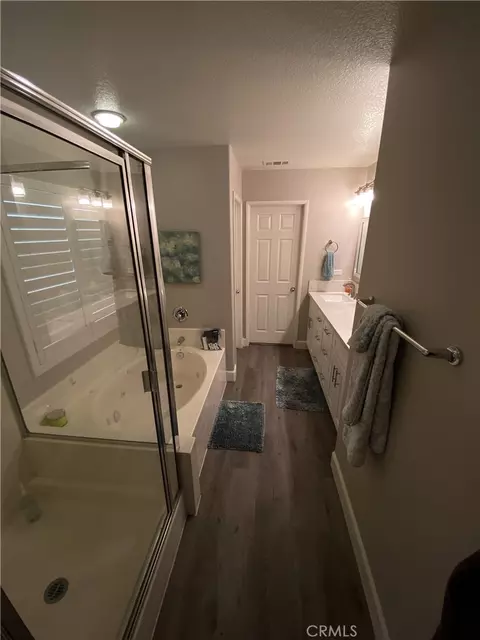 Bath - 40116 Stowe Rd, Temecula, CA 92591 photo 4 of 5