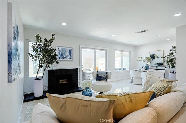 8 Fuchsia, Irvine, CA 92604