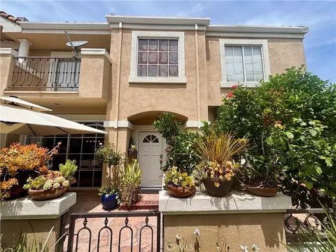 21 Matinee Ct, Aliso Viejo, CA 92656