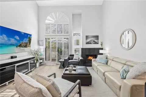 5101 Tortuga Dr #205, Huntington Beach, CA 92649
