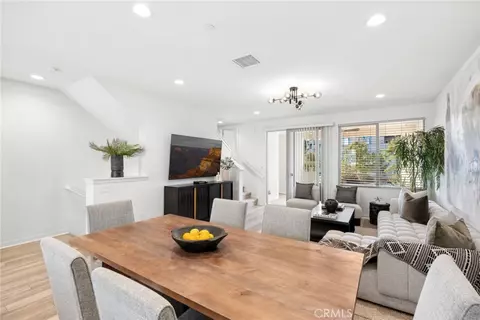 Dining - 145 Episode, Irvine, CA 92618 photo 1 of 2