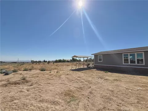 9589 Paramount, Phelan, CA 92371 photo 6