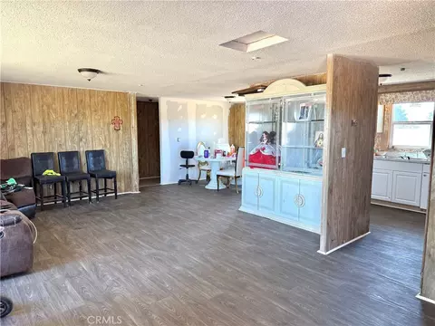9589 Paramount, Phelan, CA 92371 photo 9