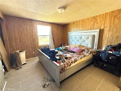 9589 Paramount, Phelan, CA 92371 photo 24