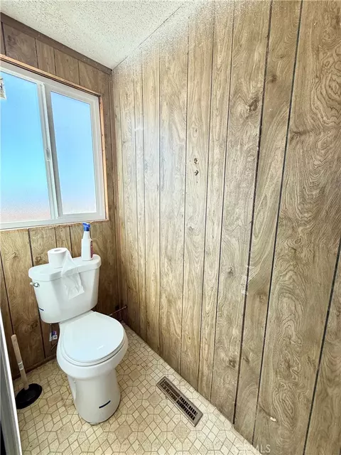 9589 Paramount, Phelan, CA 92371 photo 26
