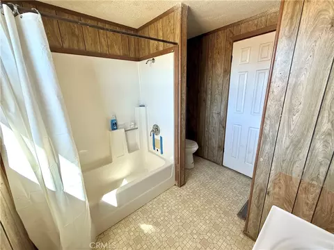 9589 Paramount, Phelan, CA 92371 photo 21