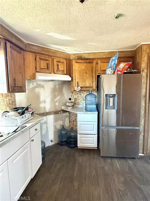 9589 Paramount, Phelan, CA 92371 photo 14