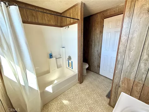 9589 Paramount, Phelan, CA 92371 photo 22