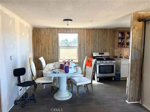 9589 Paramount, Phelan, CA 92371 photo 12