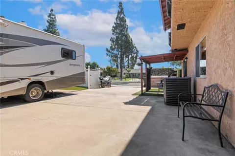 Exterior - 16570 Fairfax Dr, Fontana, CA 92336 photo 11 of 13