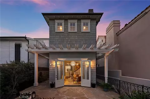 713 Larkspur Ave, Corona Del Mar, CA 92625