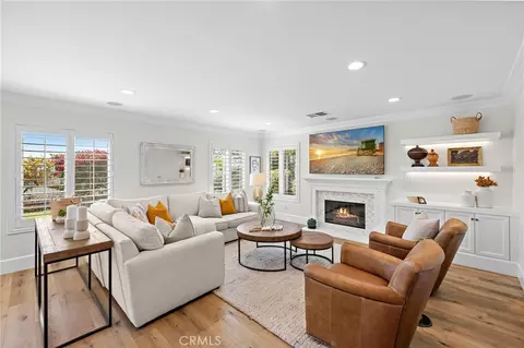 8 Las Pisadas, Rancho Santa Margarita, CA 92688