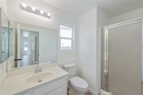 Bath - 4280 Jenkins Ln, Riverside, CA 92501 photo 1 of 5
