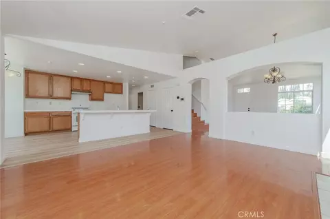 Living - 4280 Jenkins Ln, Riverside, CA 92501 photo 7 of 10