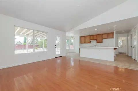 Living - 4280 Jenkins Ln, Riverside, CA 92501 photo 8 of 10