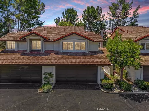 6 Shadow Hl, Laguna Hills, CA 92653