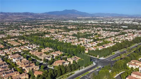 View/Area - 2 Conifer, Irvine, CA 92620 photo 5 of 9