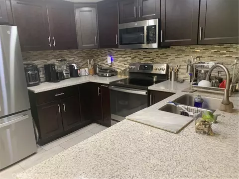 284 E Brookshire Pl, Brea, CA 92821 photo 5