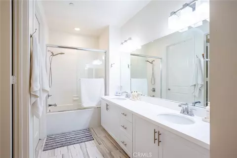 Bath - 616 Trailblaze, Irvine, CA 92618 photo 2 of 3