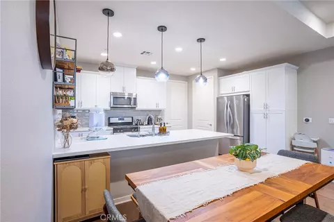 Kitchen - 616 Trailblaze, Irvine, CA 92618 photo 3 of 3