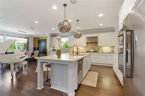 Kitchen - 111 Bumblebee, Irvine, CA 92618 photo 3 of 7