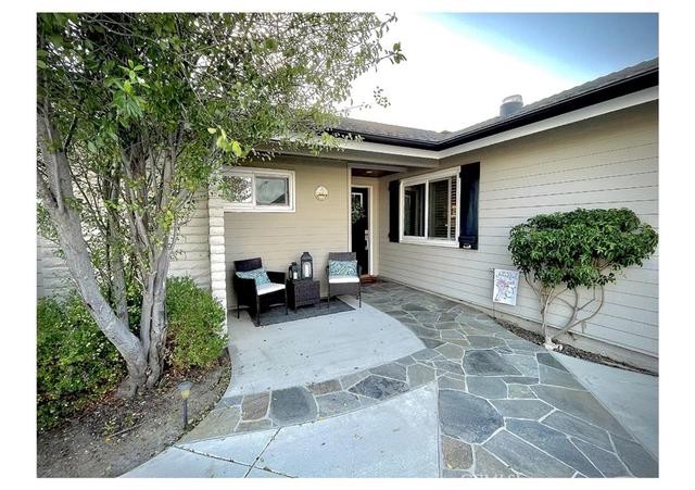21061 Miramar Ln, Huntington Beach, CA 92646