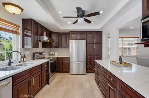 Kitchen - 5131 Greencap, Irvine, CA 92604 photo 2 of 5
