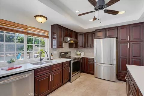Kitchen - 5131 Greencap, Irvine, CA 92604 photo 3 of 5