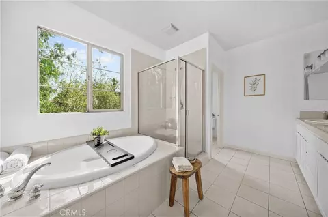 Bath - 71 Sanctuary, Irvine, CA 92620 photo 2 of 4