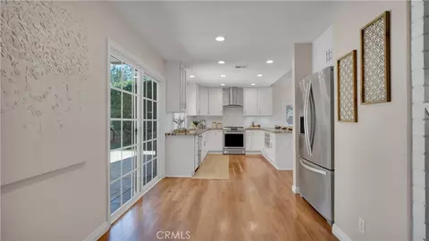 Entry Way - 2 Alba E, Irvine, CA 92620 photo 3 of 6