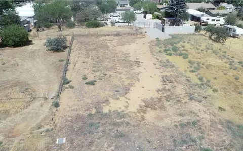 412 E 12th St, Beaumont, CA 92223 photo 3