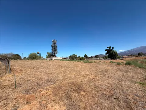 412 E 12th St, Beaumont, CA 92223 photo 8