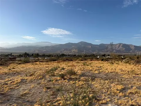 52132 Hattie Ave, Cabazon, CA 92230 photo 3